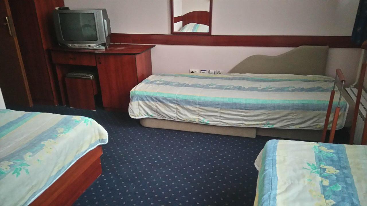 Hotel Mimoza Kumanowo Zewnętrze zdjęcie